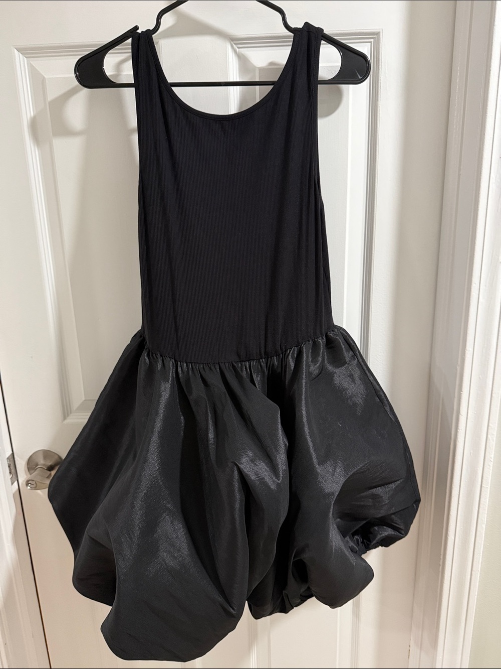 Black Sleeveless Bubble Hem Dress